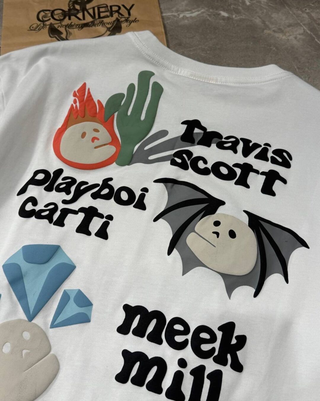 Футболка Broken Planet