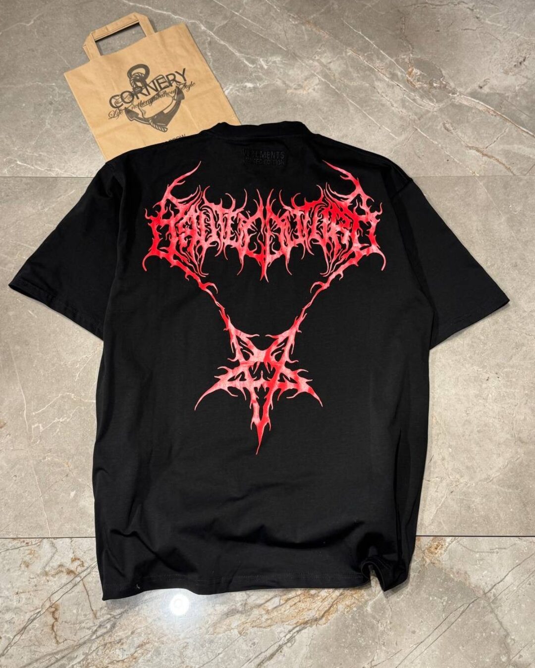 Футболка Vetements