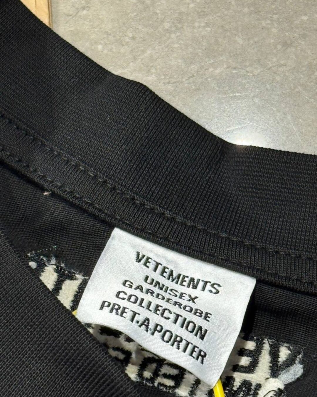 Футболка Vetements