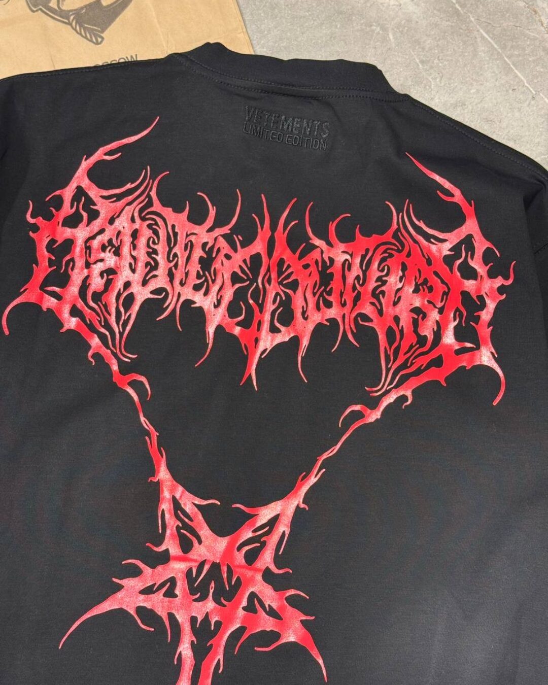 Футболка Vetements