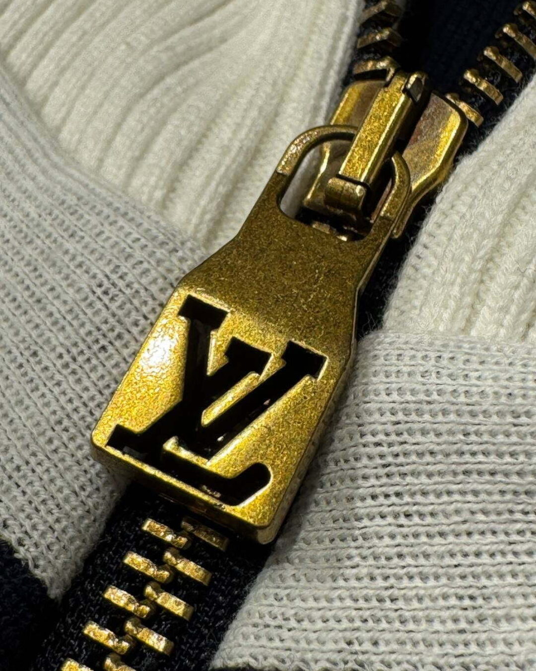 Кофта Louis Vuitton — фото 9