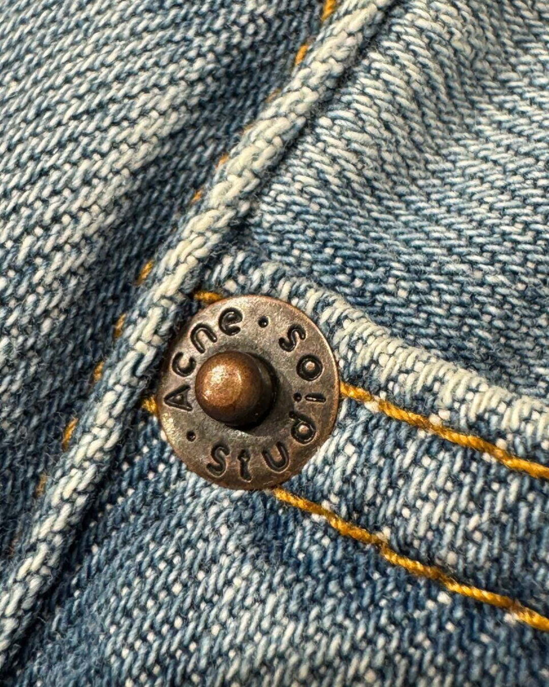 Джинсы Acne Studios