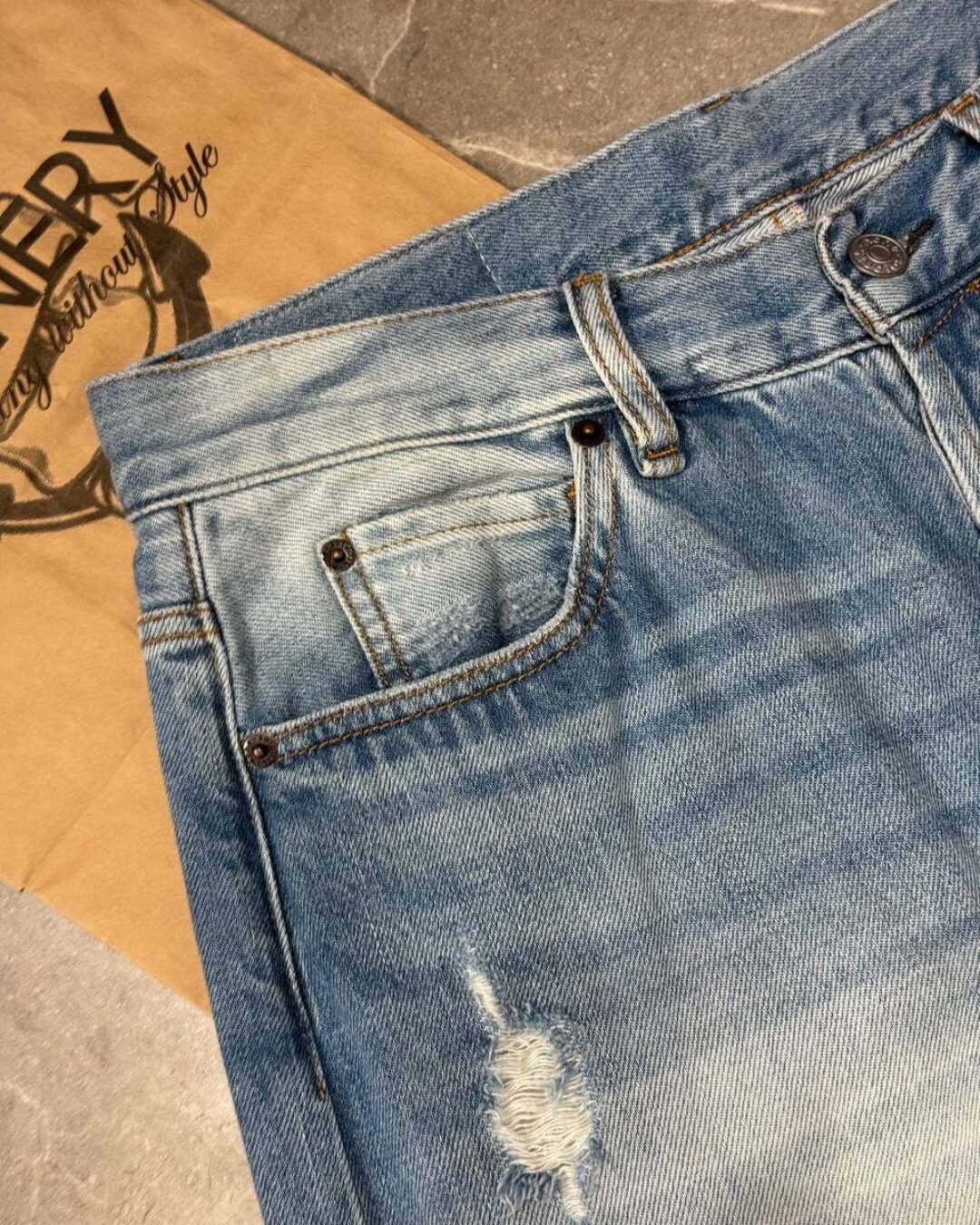 Джинсы Acne Studios