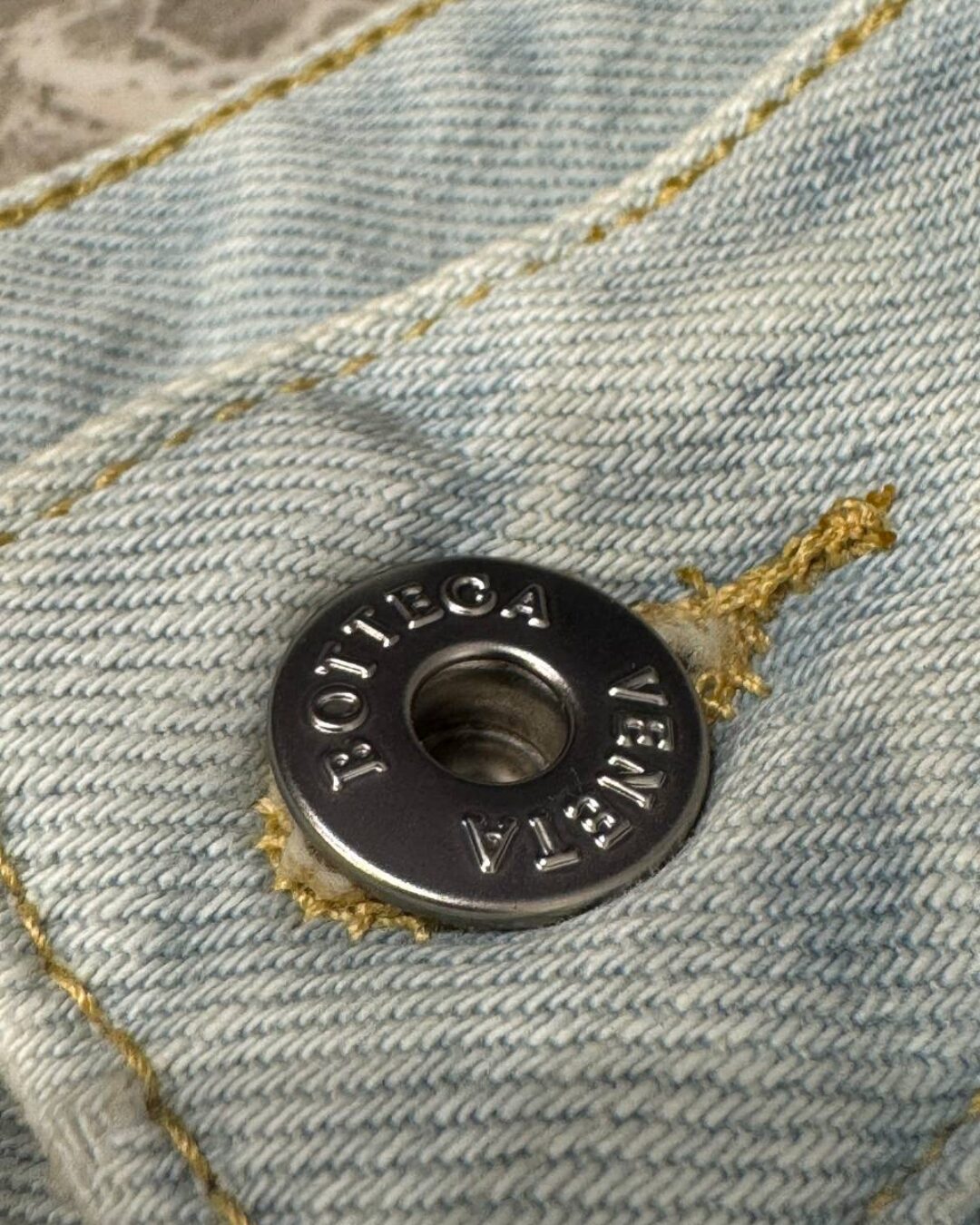 Джинсы Bottega Veneta