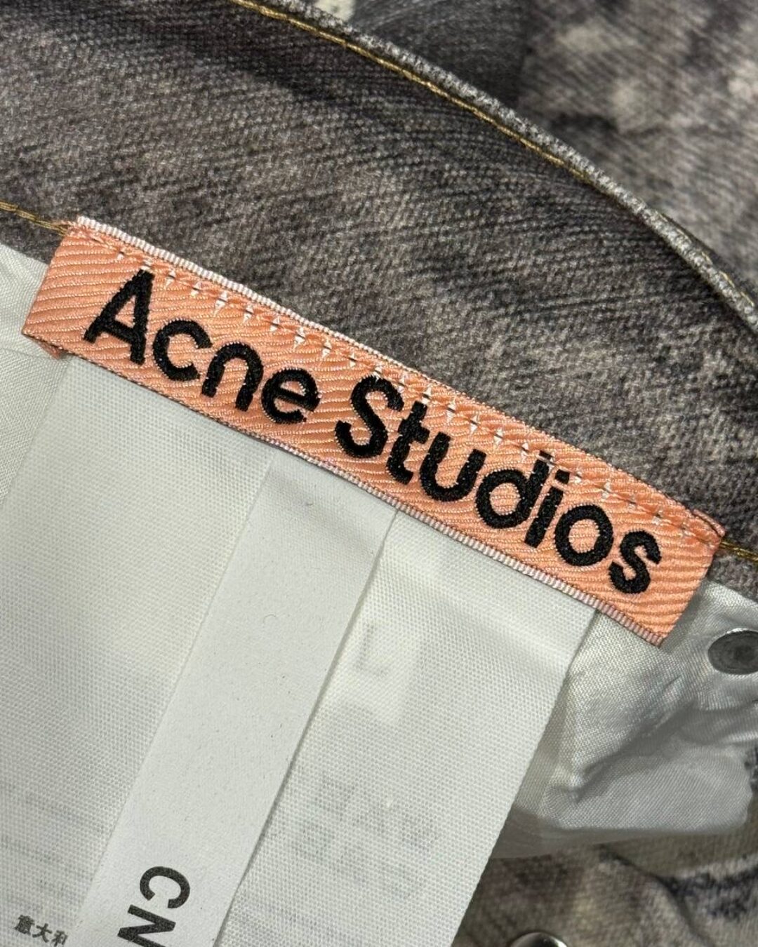 Джинсы Acne Studios