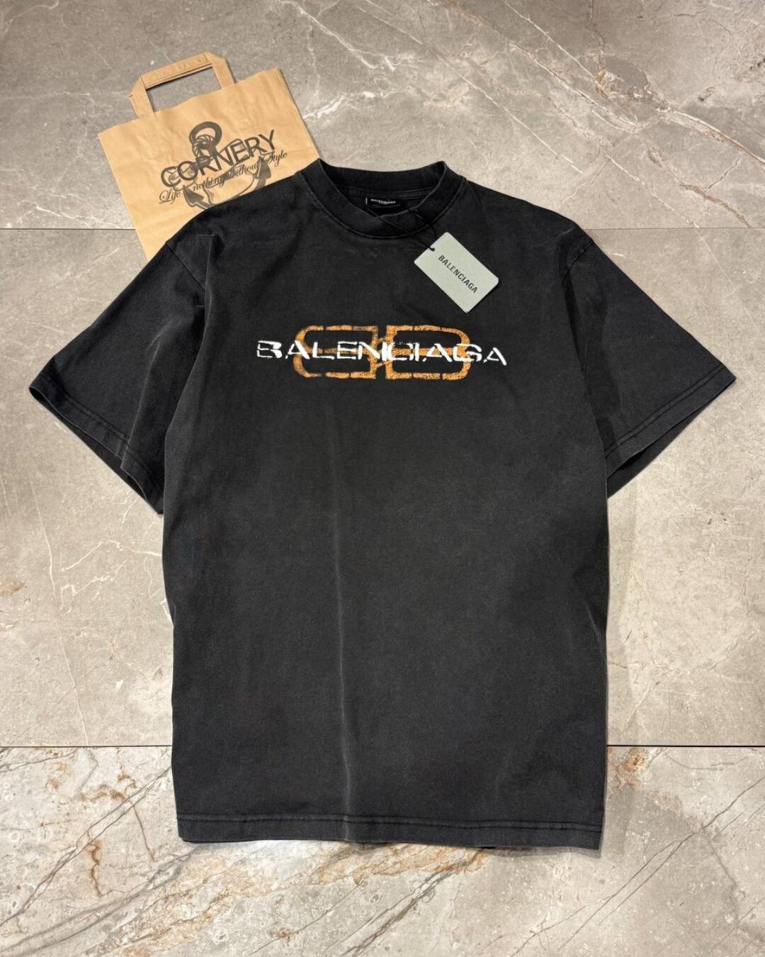 Футболка Balenciaga