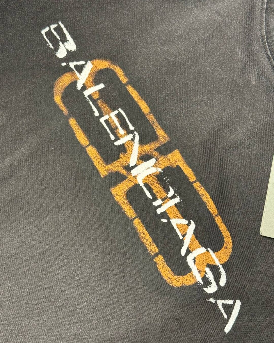 Футболка Balenciaga