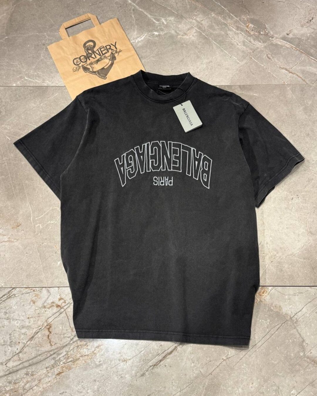 Футболка Balenciaga