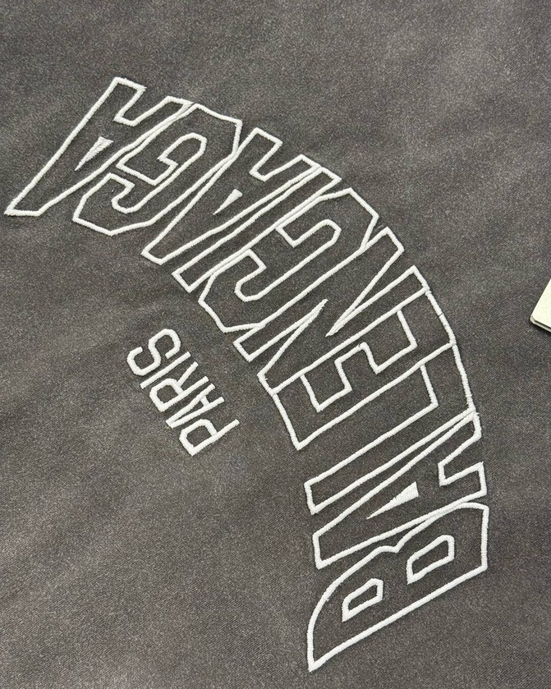 Футболка Balenciaga