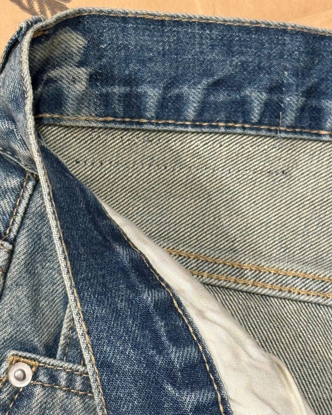 Джинсы Saint Laurent