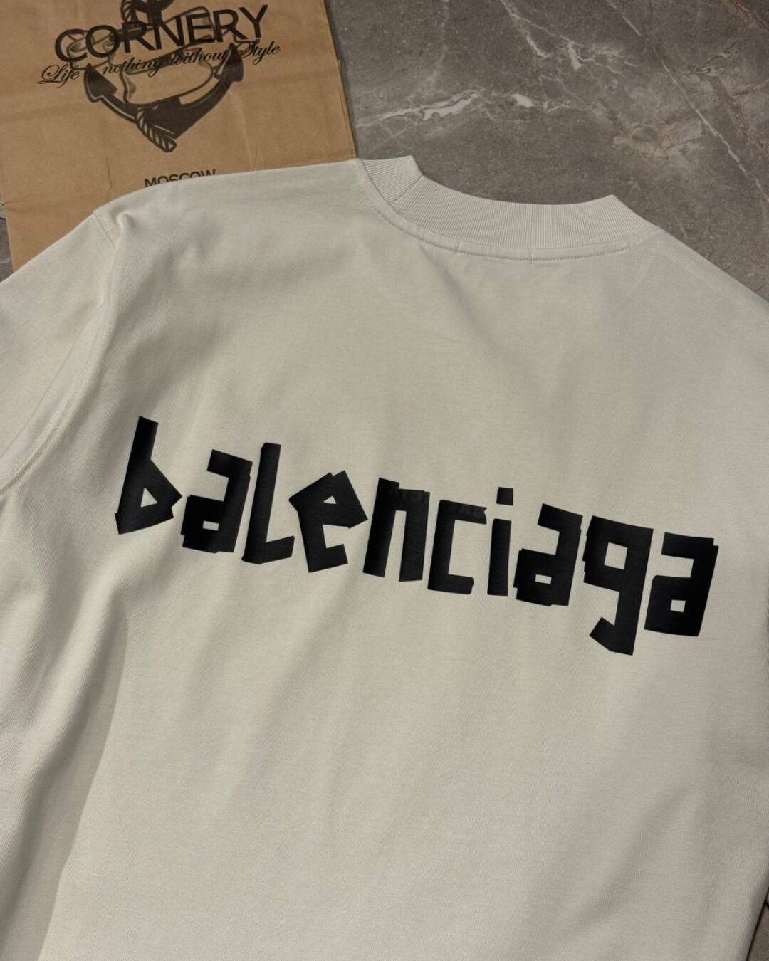 Футболка Balenciaga
