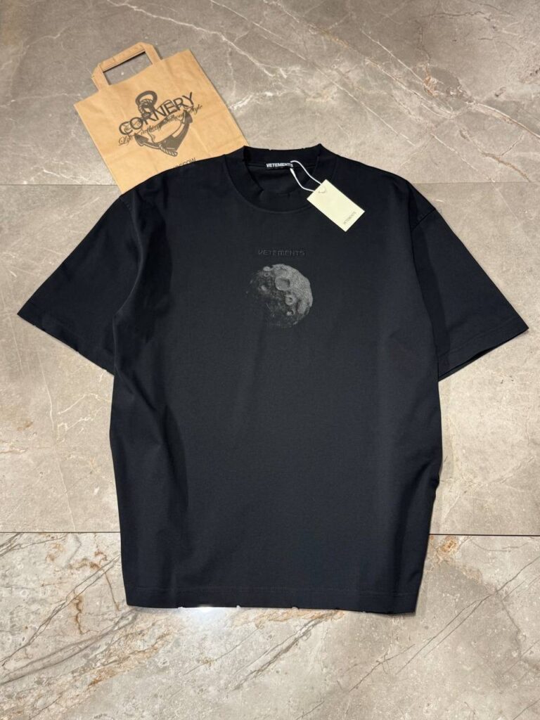 Футболка Vetements Moon