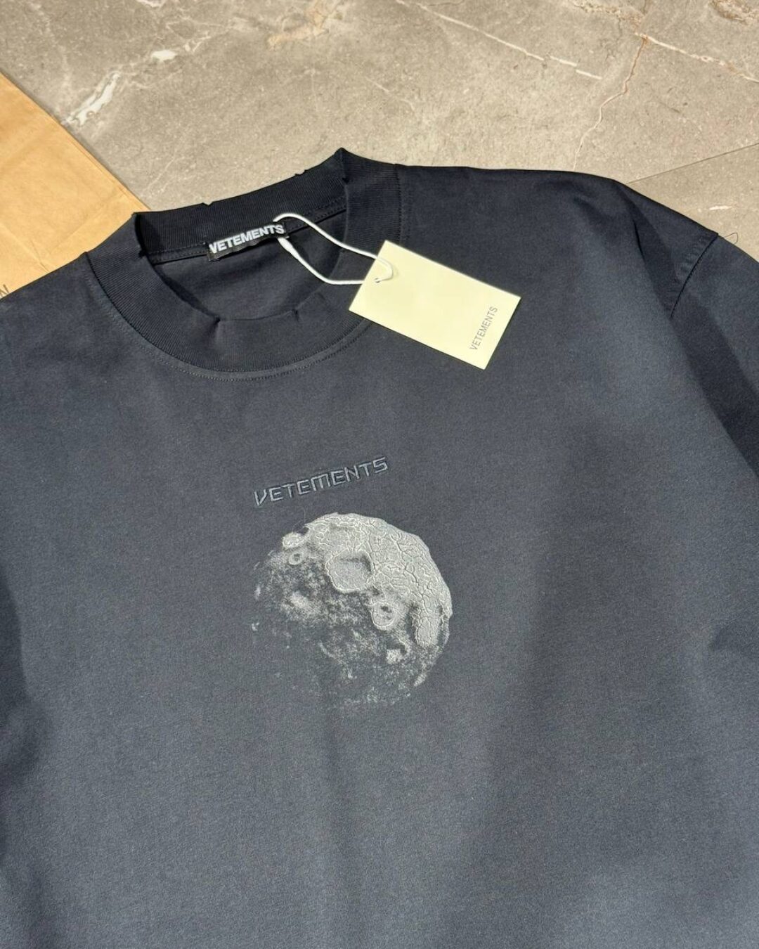 Футболка Vetements Moon