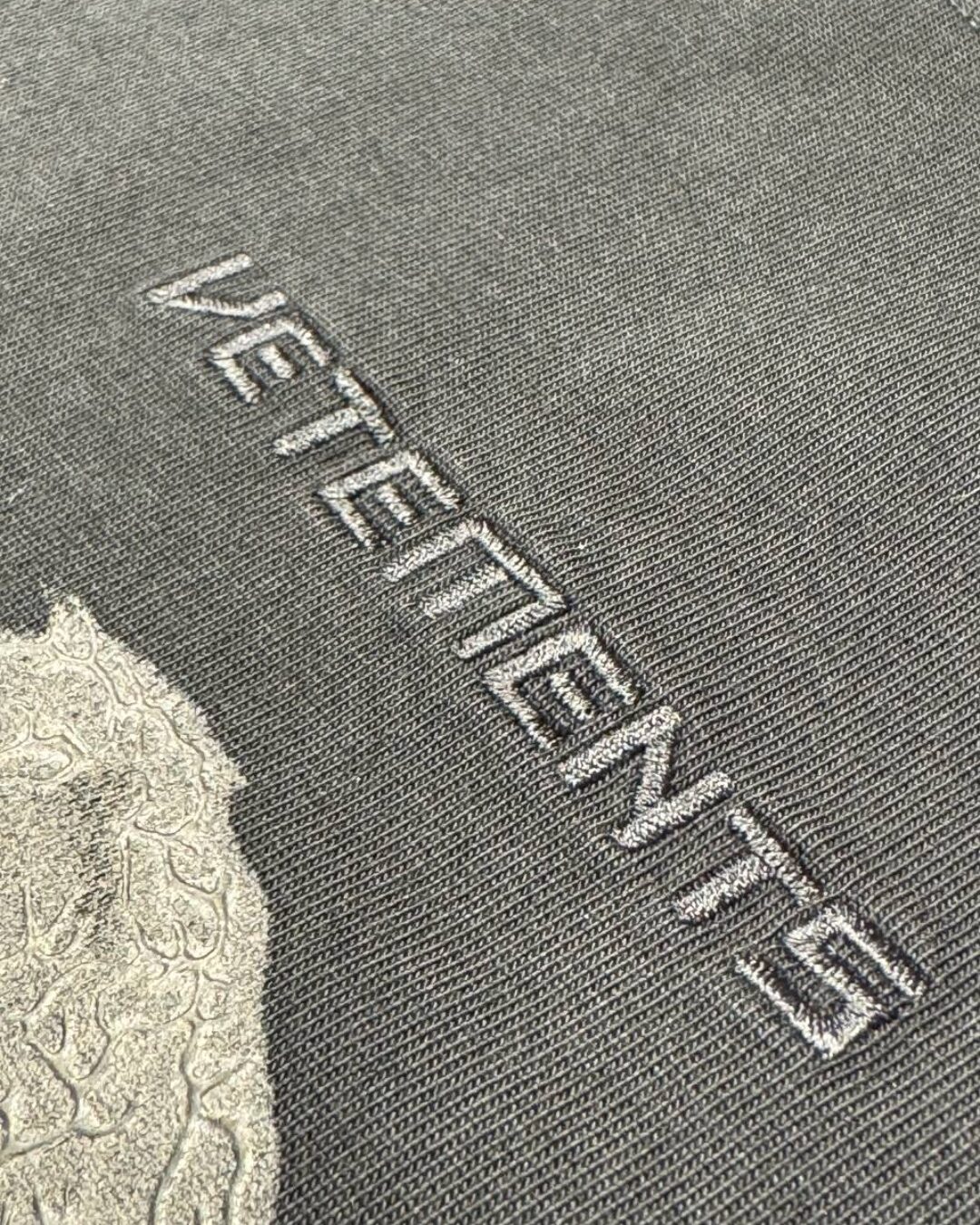 Футболка Vetements Moon