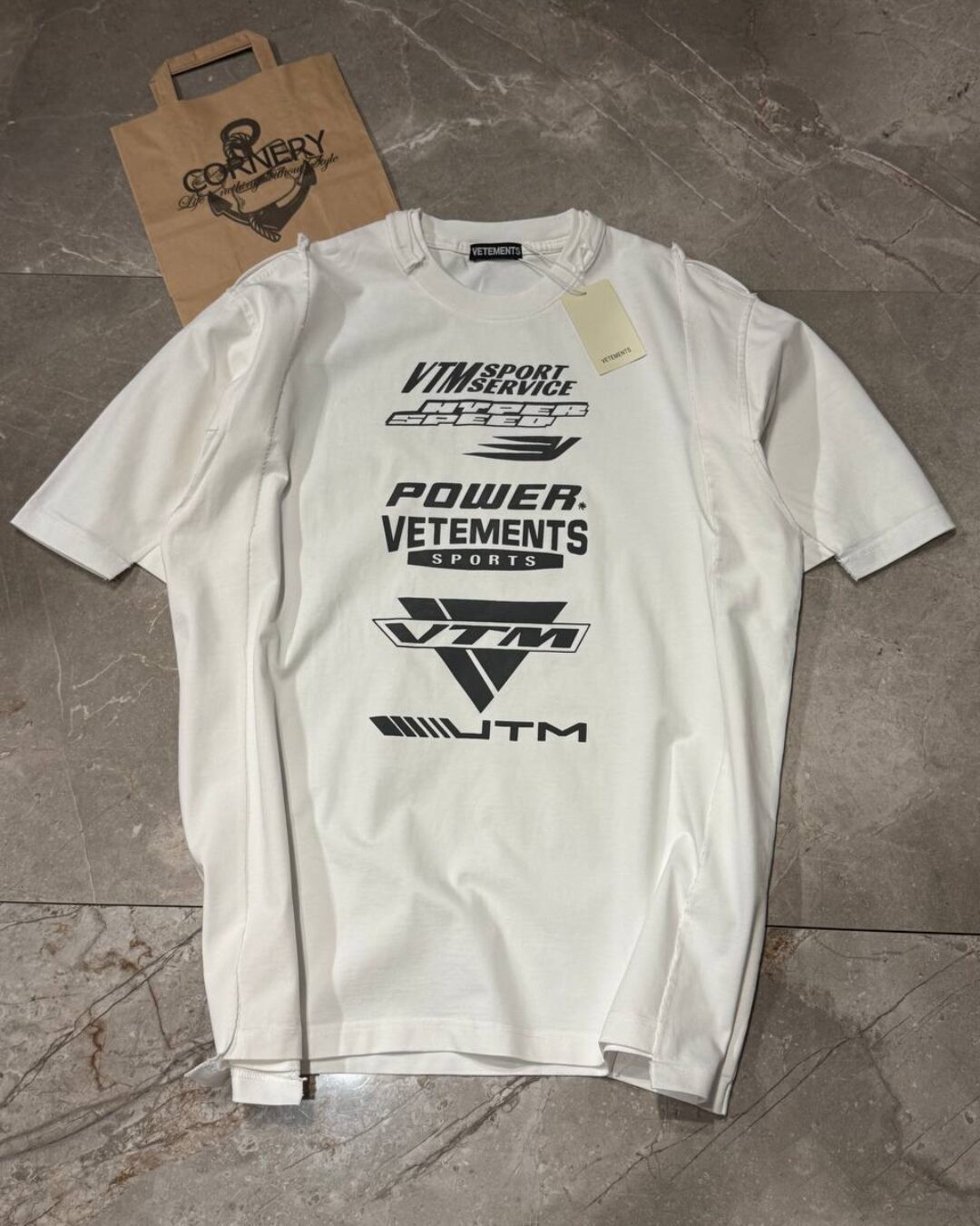 Футболка Vetements Logos