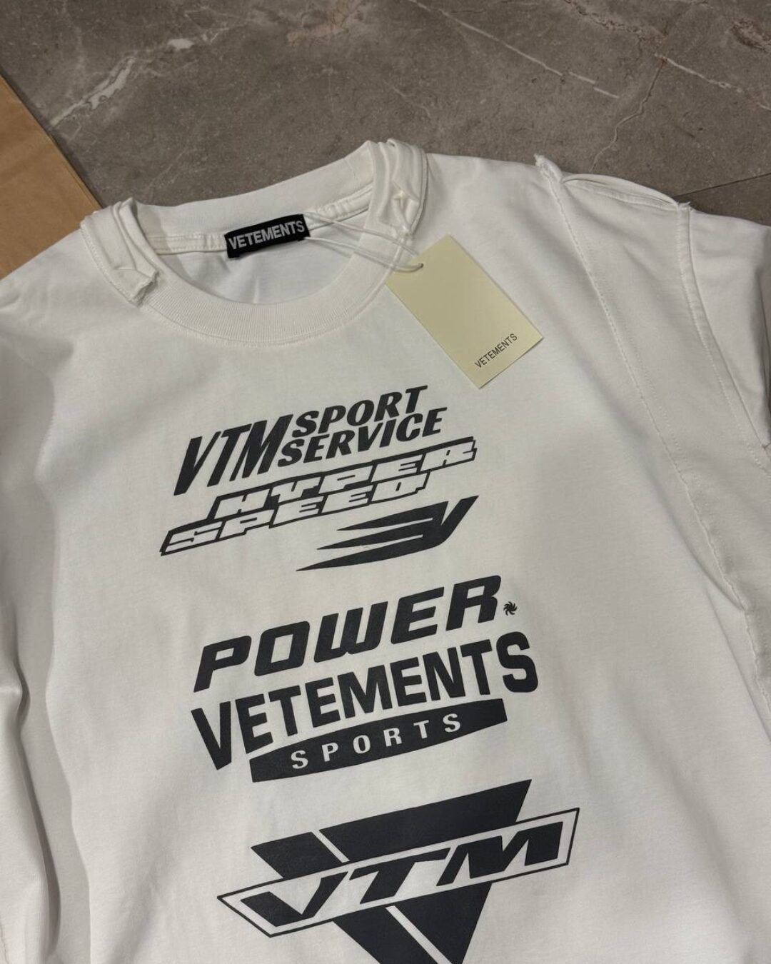 Футболка Vetements Logos