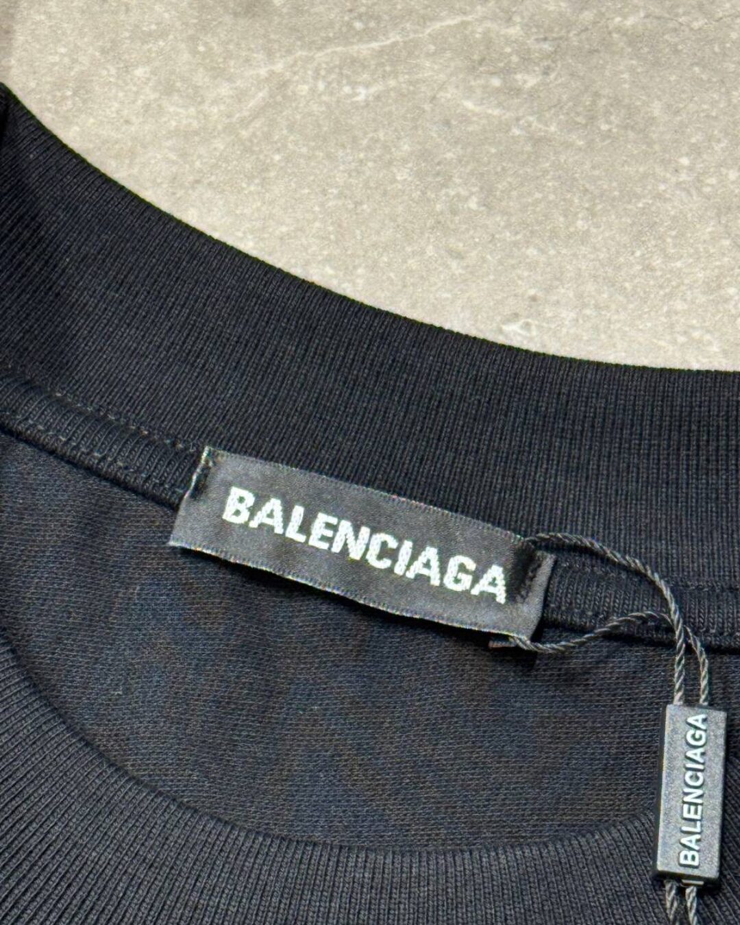 Футболка Balenciaga