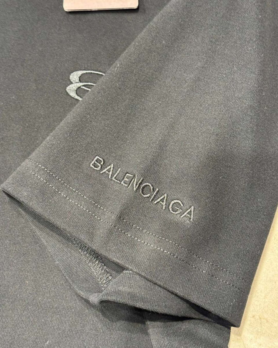 Футболка Balenciaga — фото 6