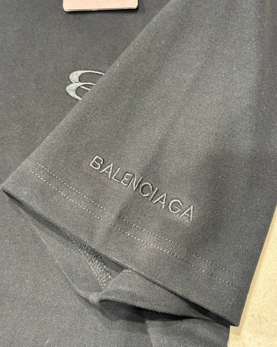 Футболка Balenciaga