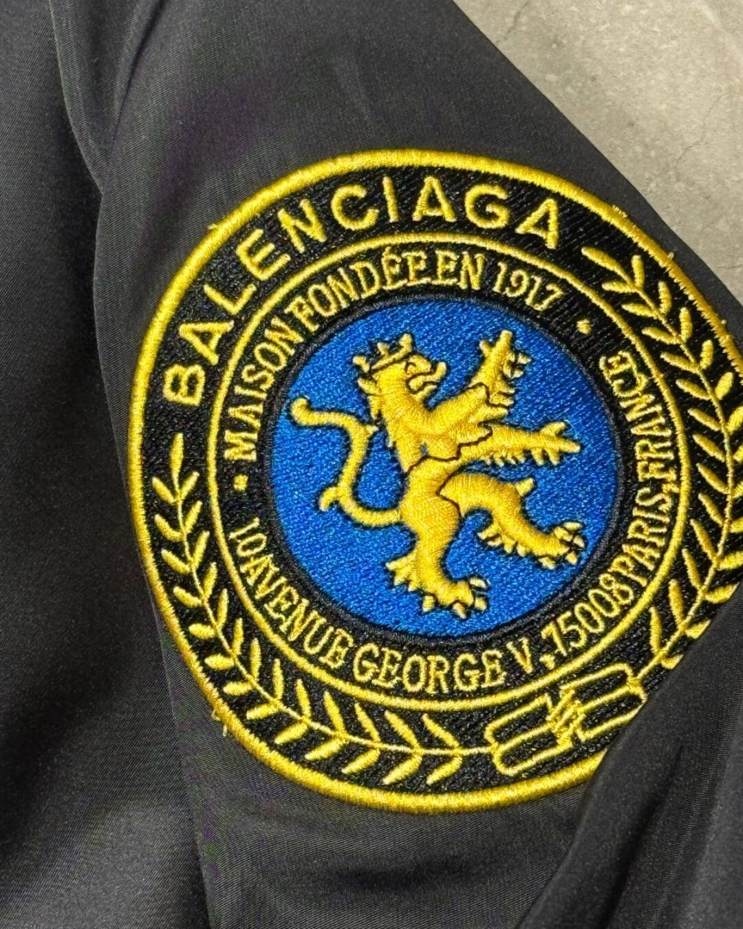 Ветровка Balenciaga