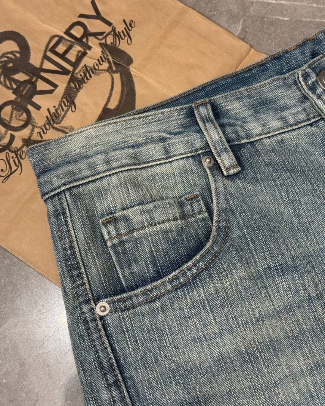 Джинсы Acne Studios