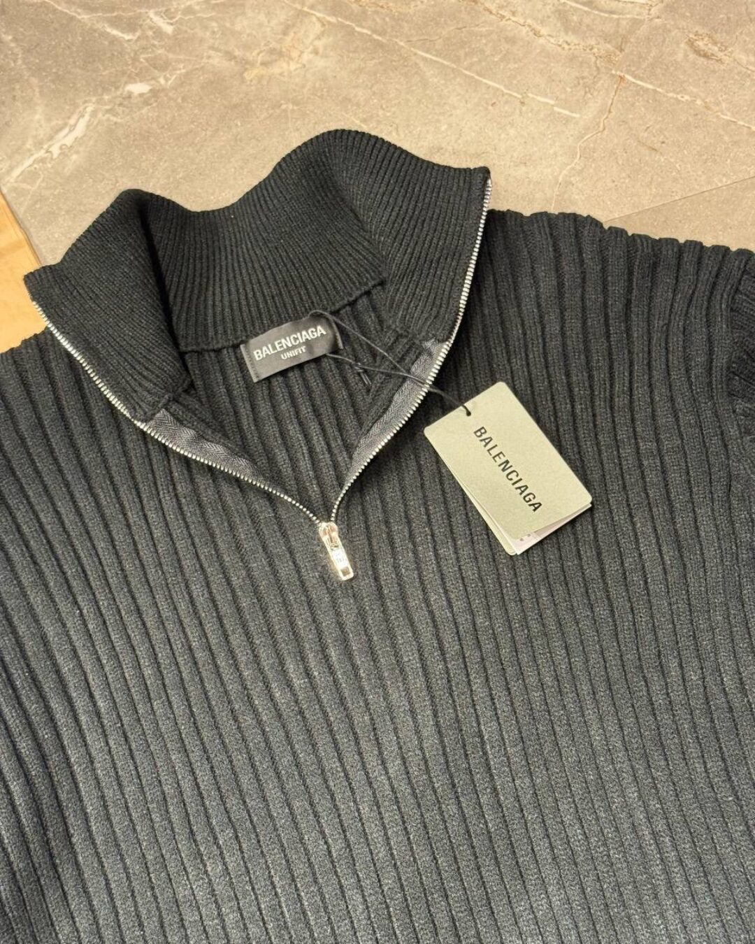 Кофта Balenciaga