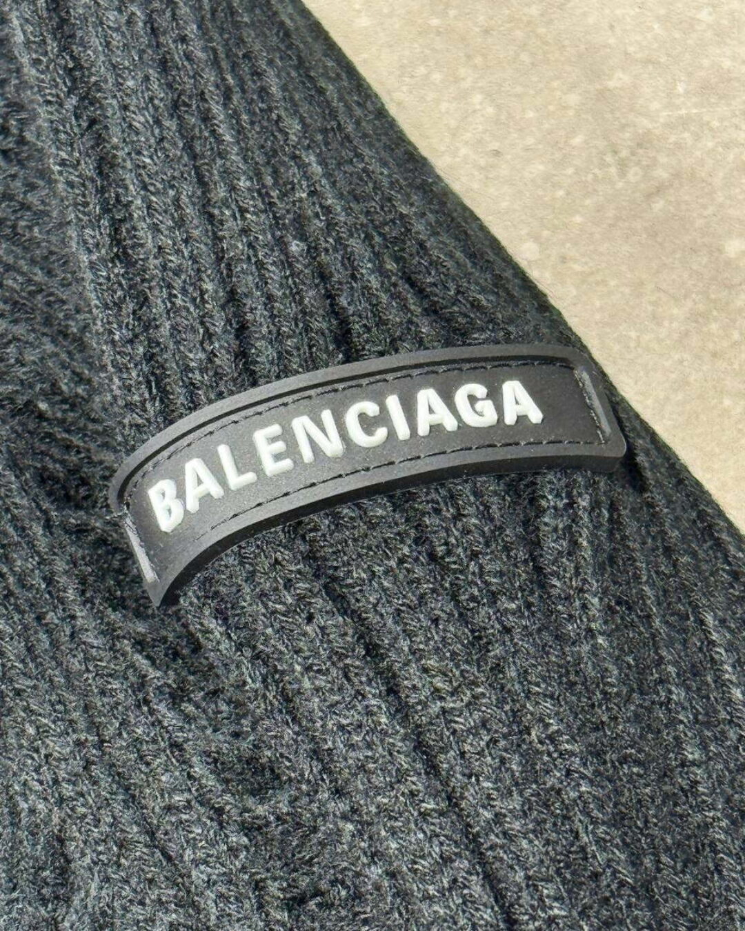 Кофта Balenciaga — фото 8