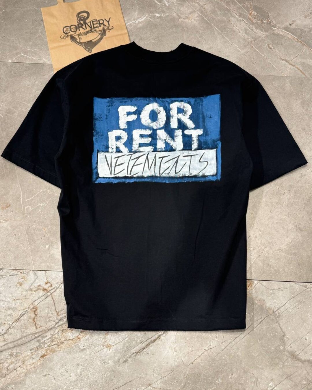 Футболка Vetements For Rent