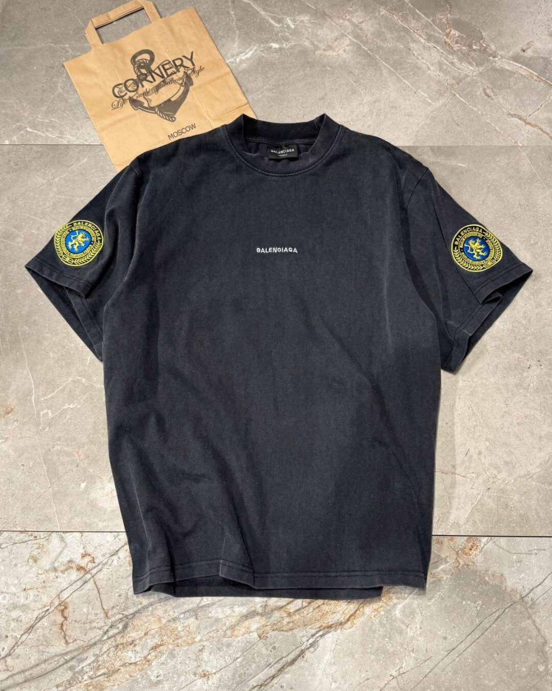 Футболка Balenciaga