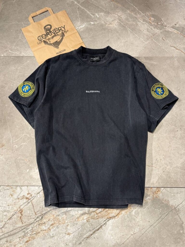 Футболка Balenciaga
