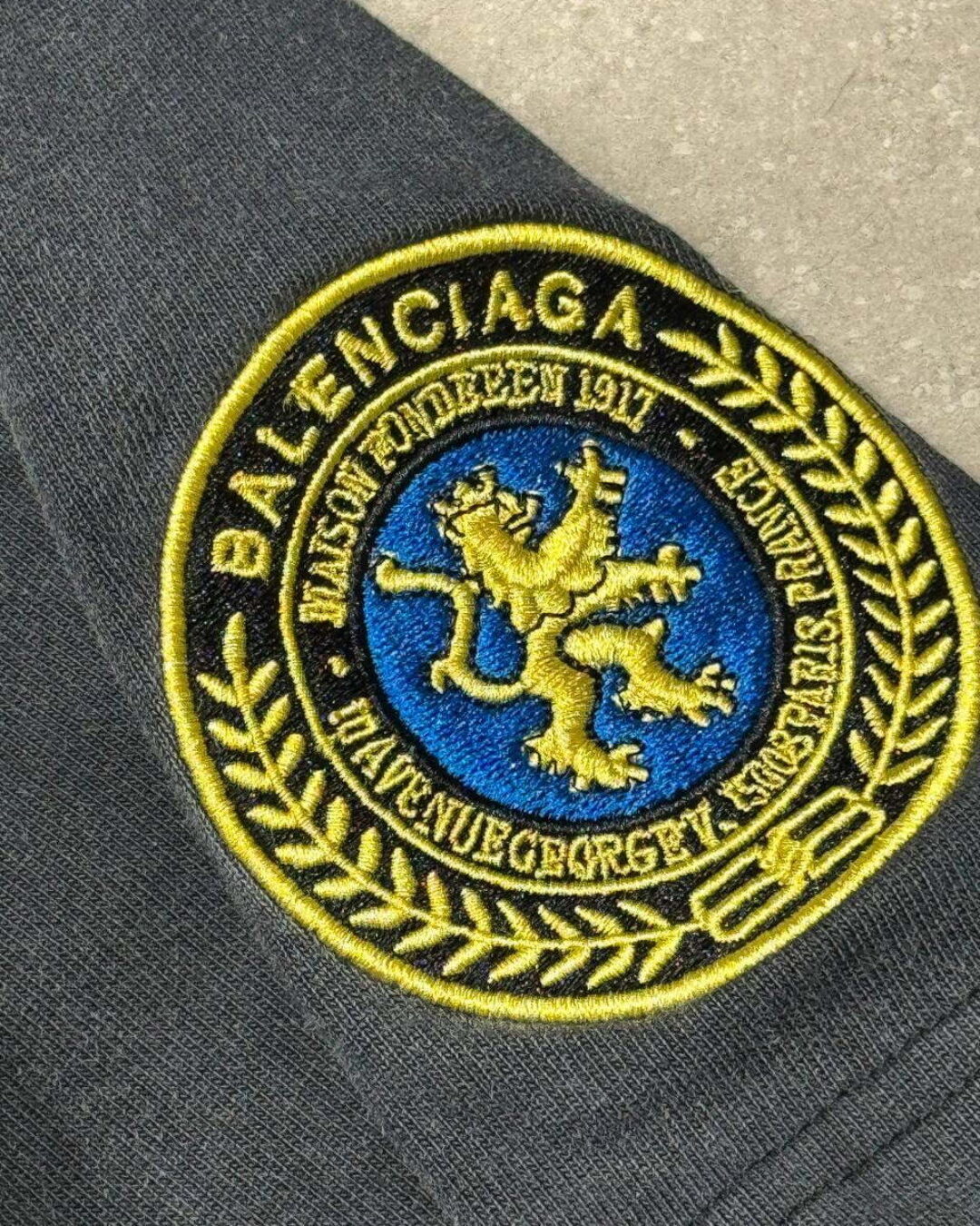 Футболка Balenciaga — фото 8