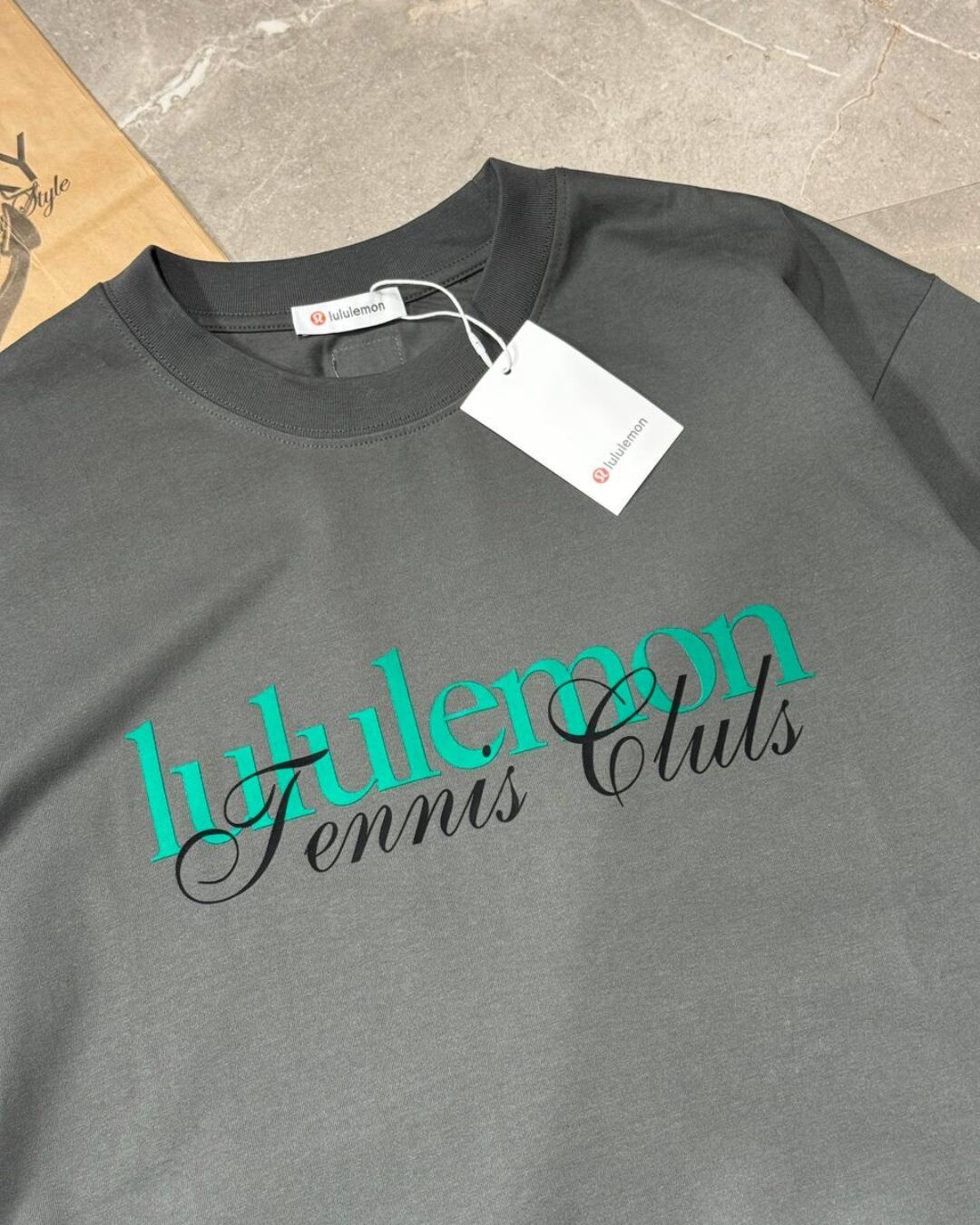 Футболка Lululemon