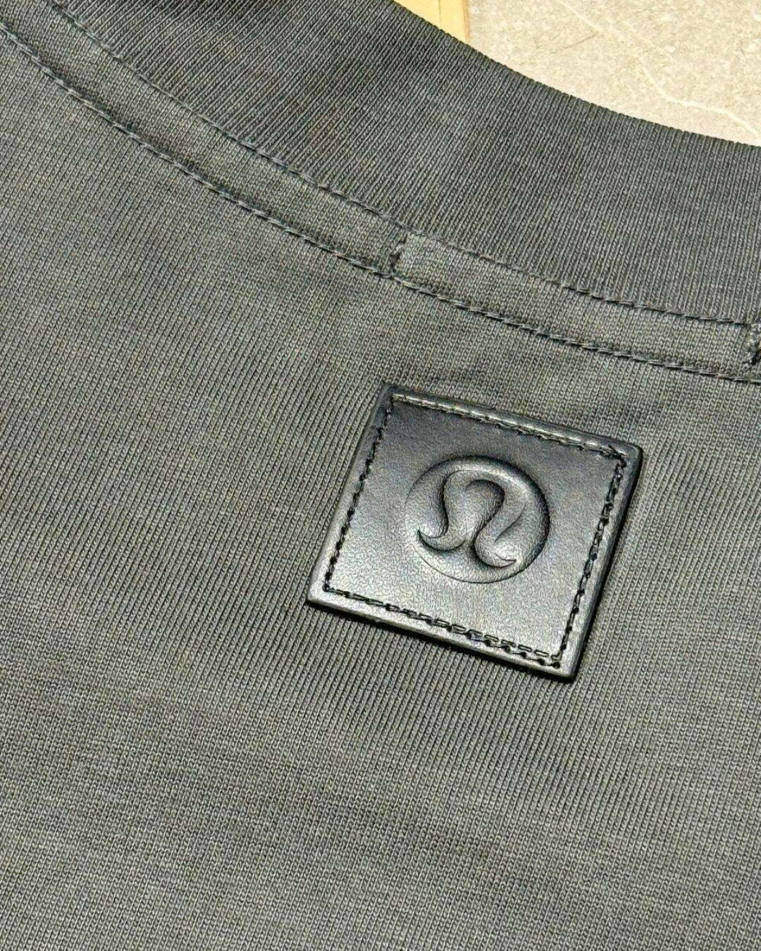 Футболка Lululemon — фото 7