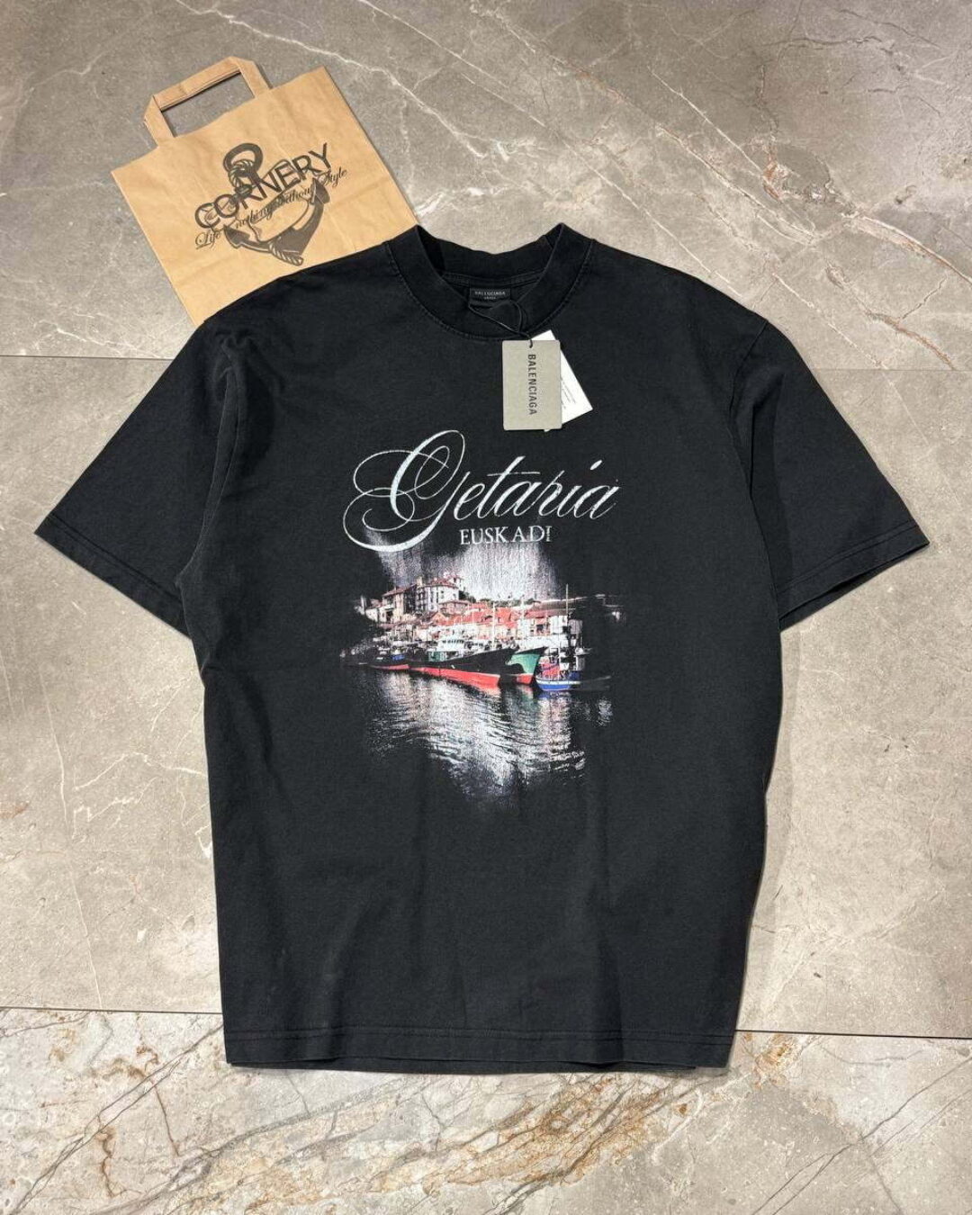 Футболка Balenciaga