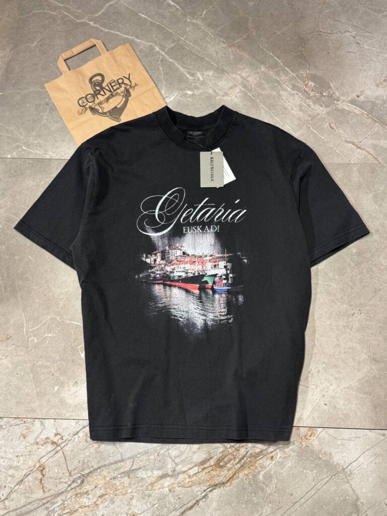 Футболка Balenciaga