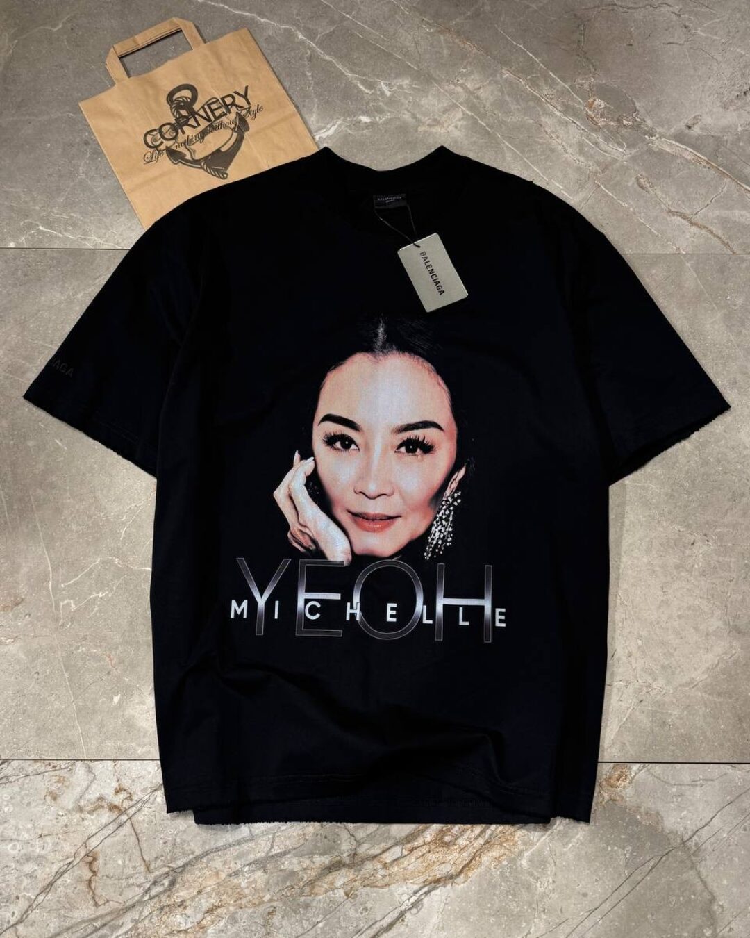 Футболка Balenciaga