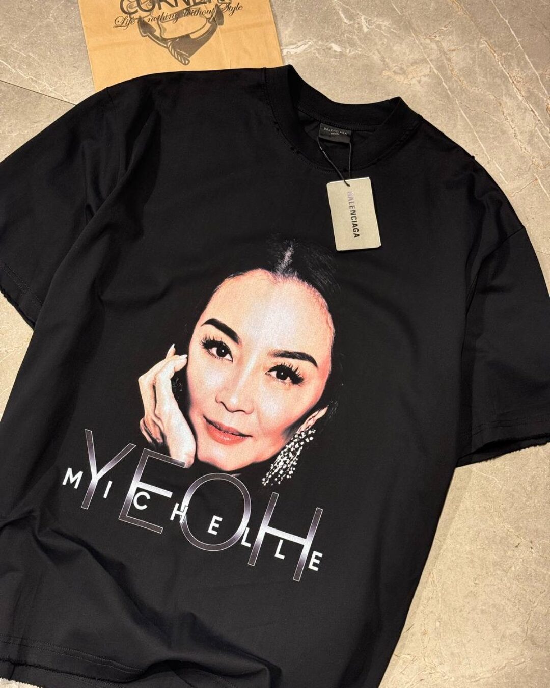 Футболка Balenciaga