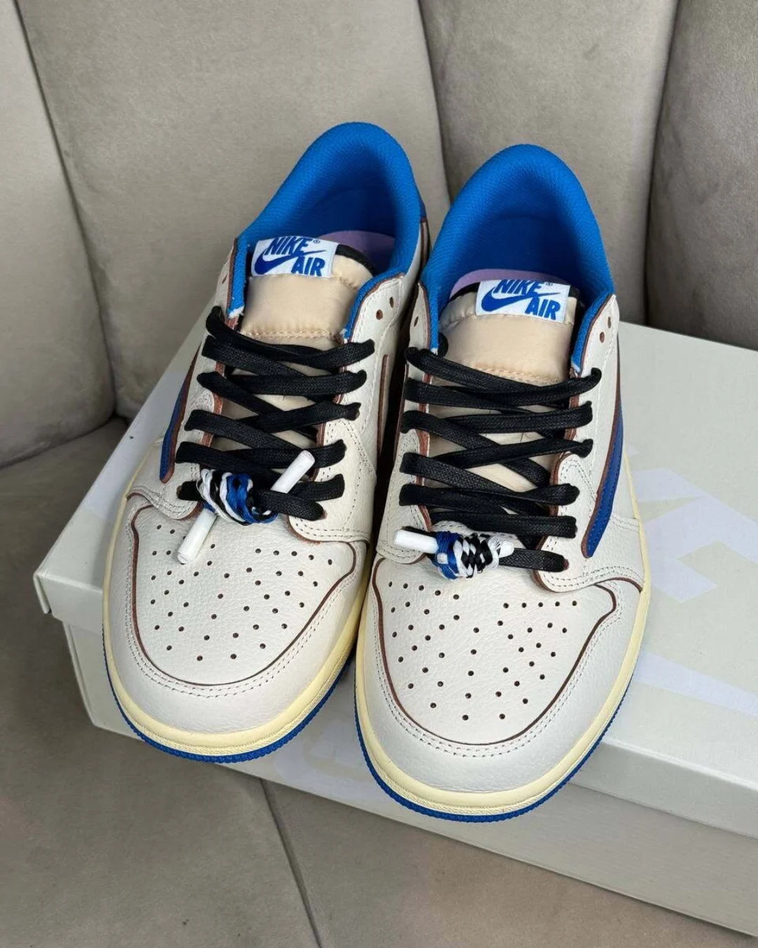 Кеды Fragment Design x Travis Scott x Air Jordan 1 Retro Low S Military Blue — фото 2