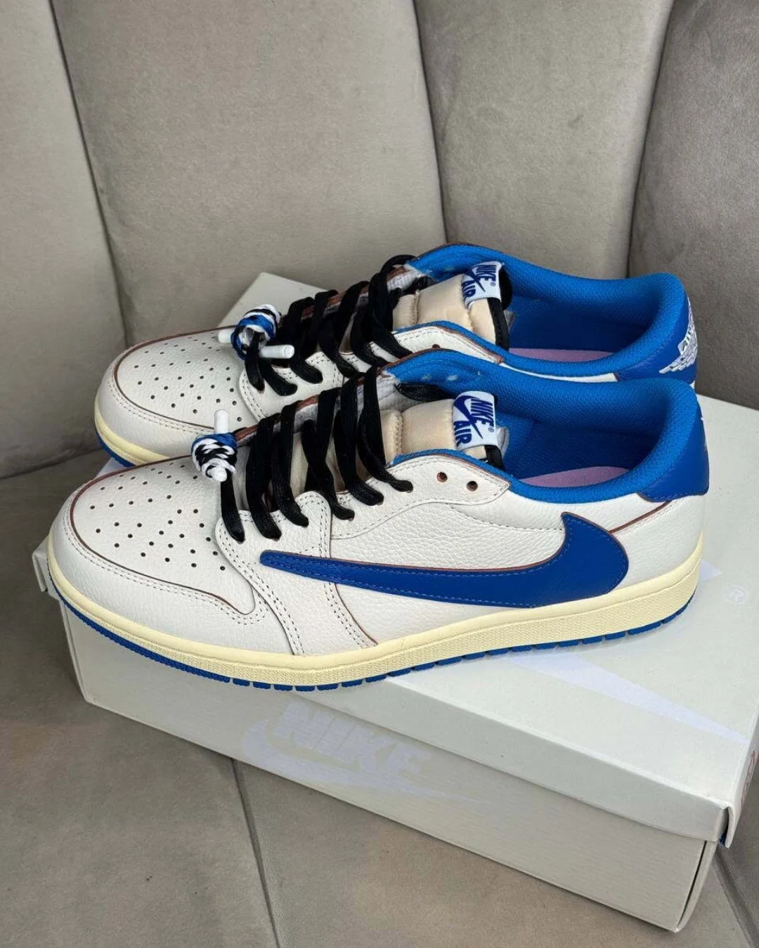 Кеды Fragment Design x Travis Scott x Air Jordan 1 Retro Low S Military Blue — фото 5