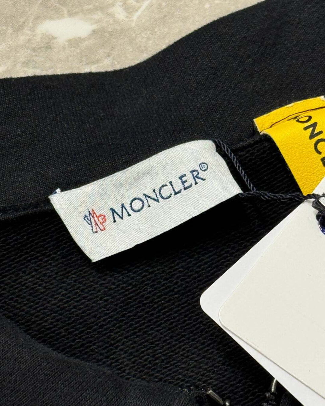 Кофта Moncler