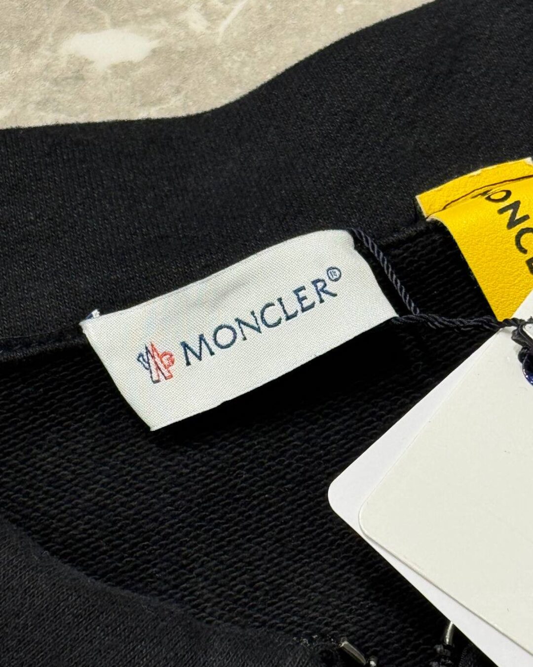 Кофта Moncler