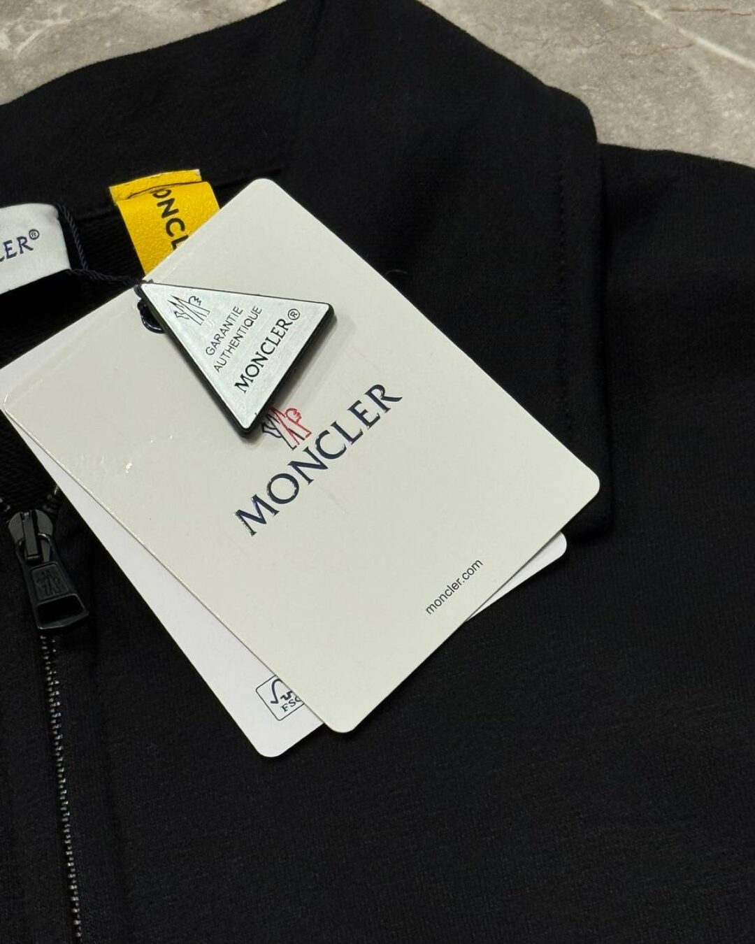 Кофта Moncler