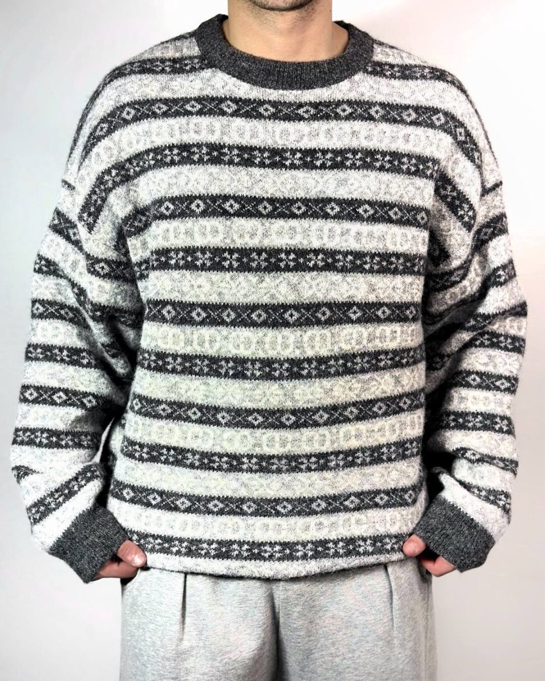 Свитер Joseph Abboud