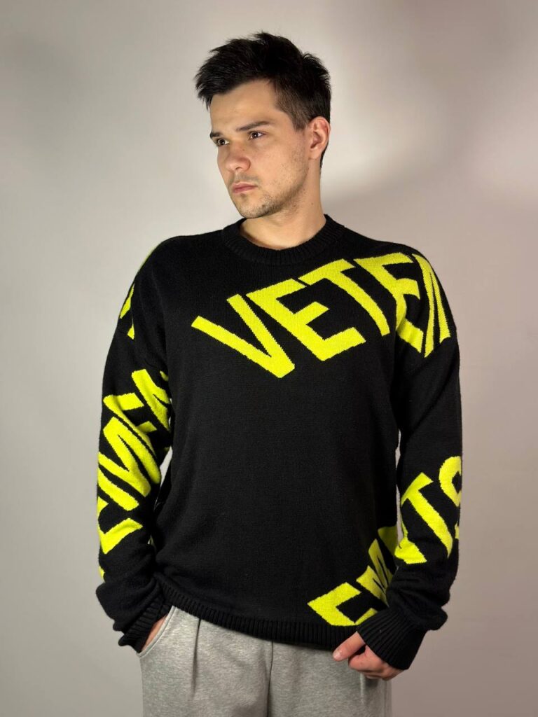 Свитер Vetements
