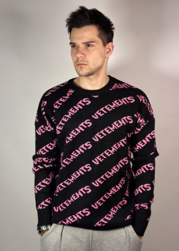 Свитер Vetements