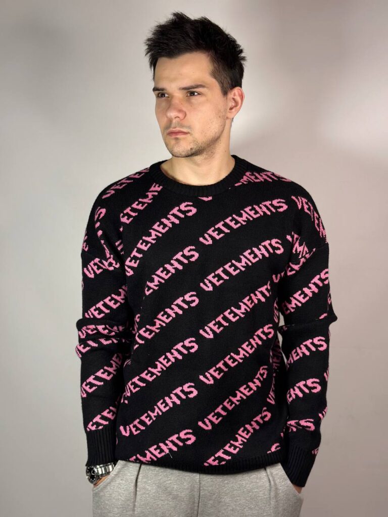 Свитер Vetements