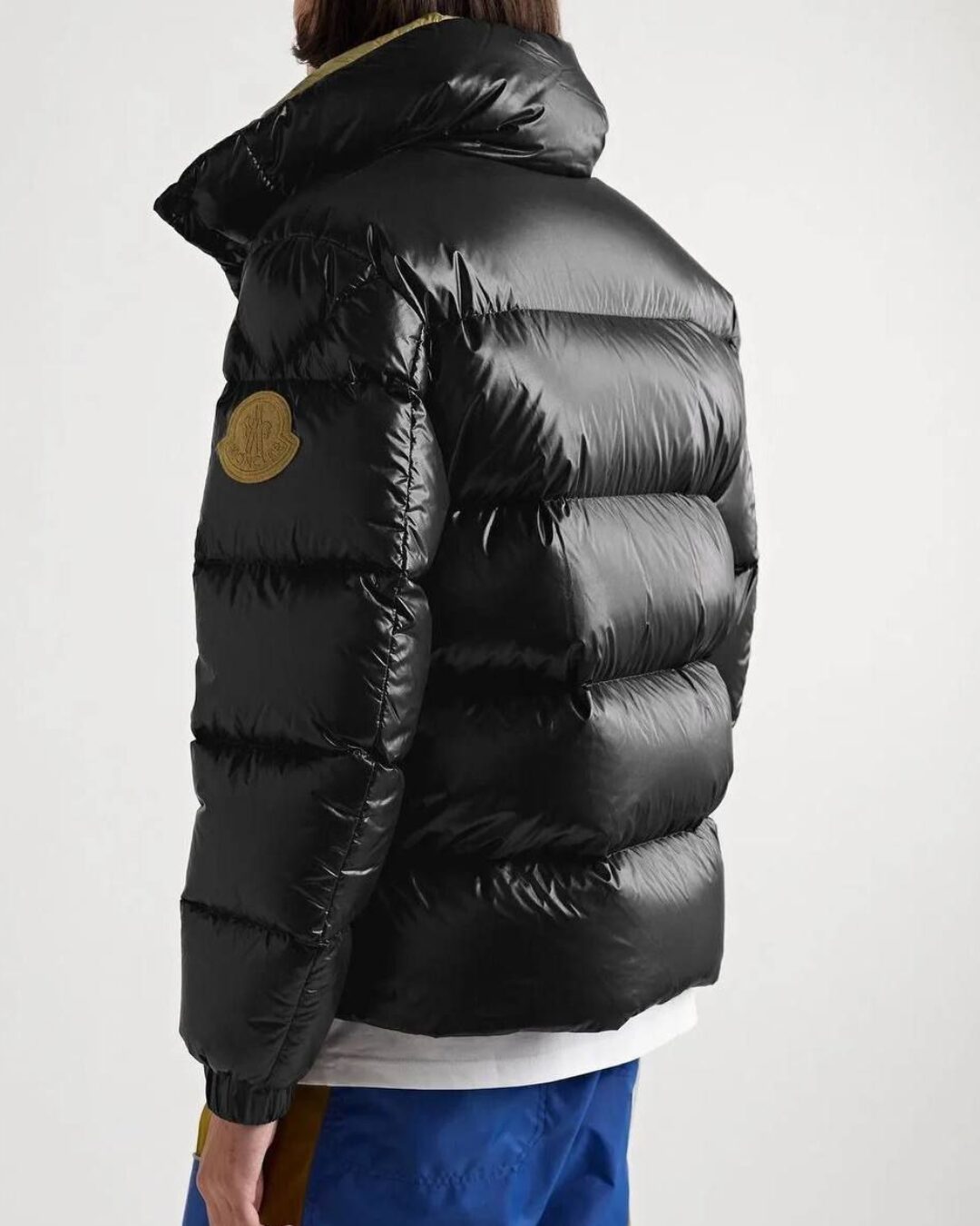 Пуховик Moncler