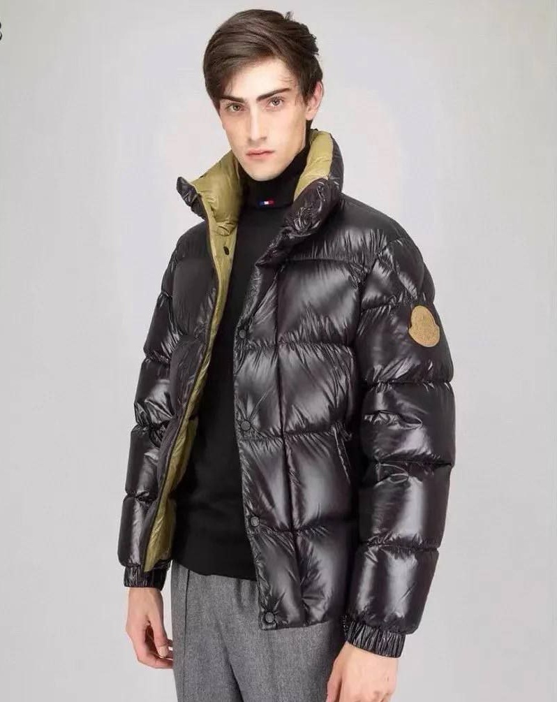 Пуховик Moncler