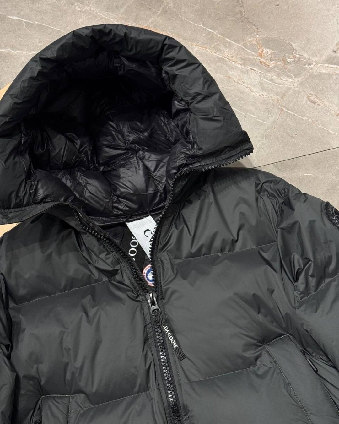 Пуховик Canada Goose