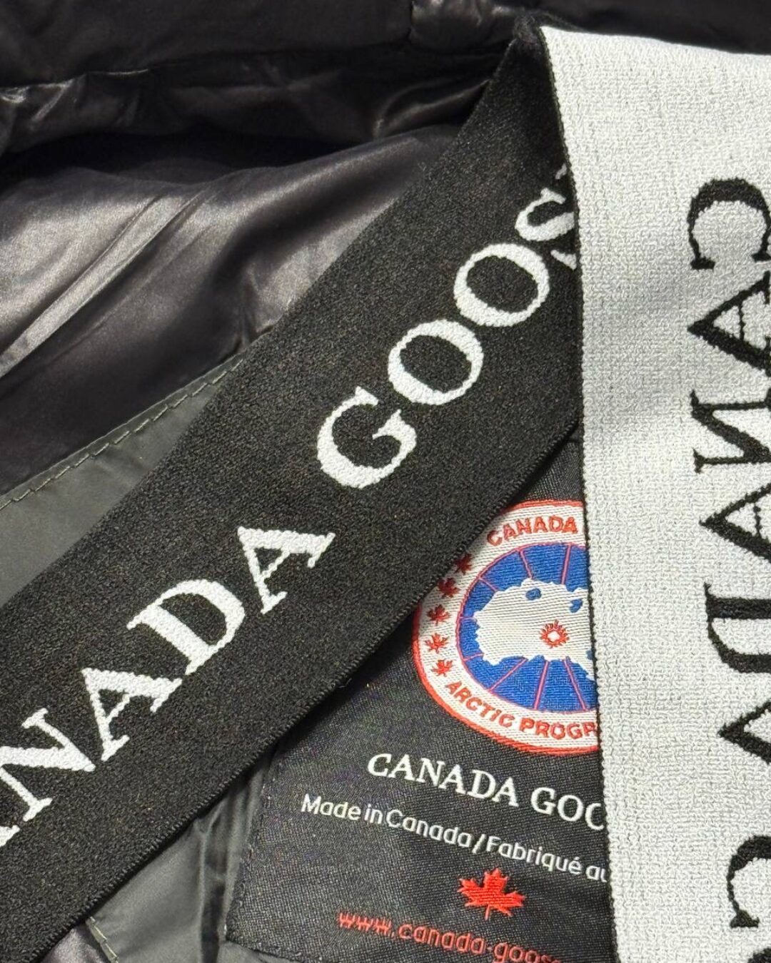 Пуховик Canada Goose